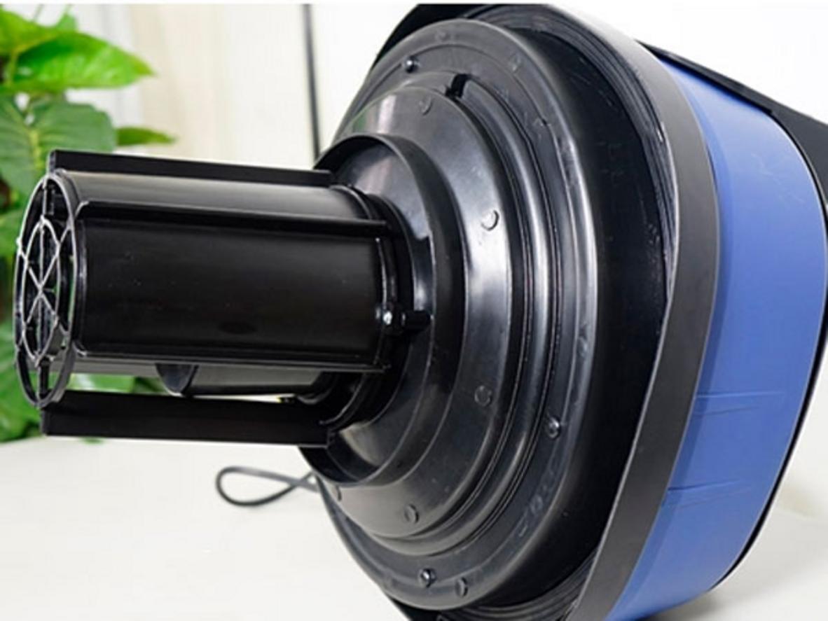 Thùng inox 70 lít của CleproX X2/70 bền bỉ, hạn chế gián đoạn khi làm việc