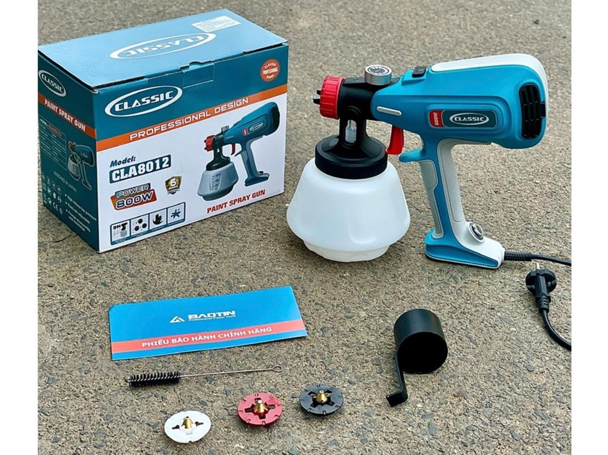 Công suất 800W giúp Classic CLA8012 phun ổn định và nhanh hơn cho công trình nhỏ.