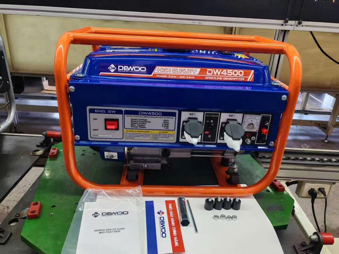 Động cơ xăng 4 thì giúp máy vận hành ổn định trong thời gian mất điện.