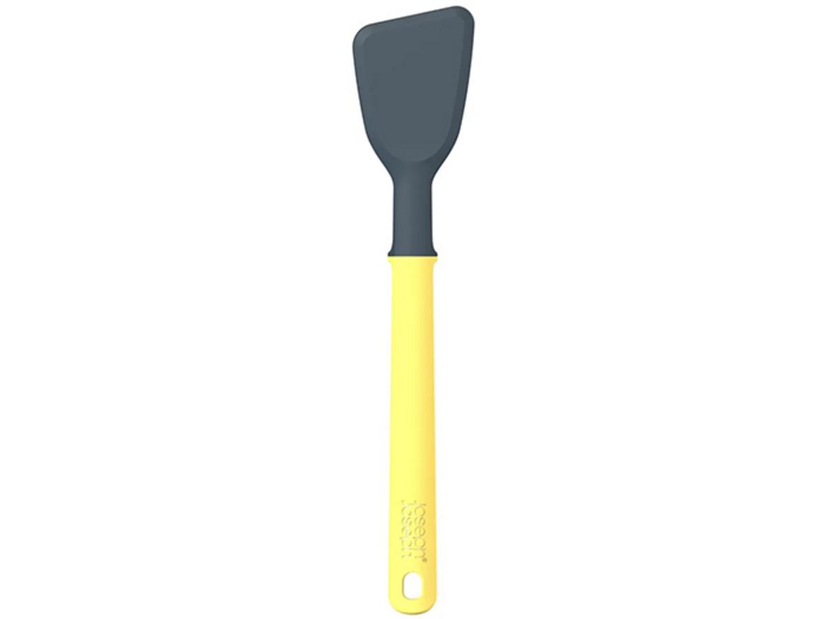 Elevate™ giúp đầu dụng cụ không chạm mặt bàn, giảm bẩn và gọn hơn khi nấu.