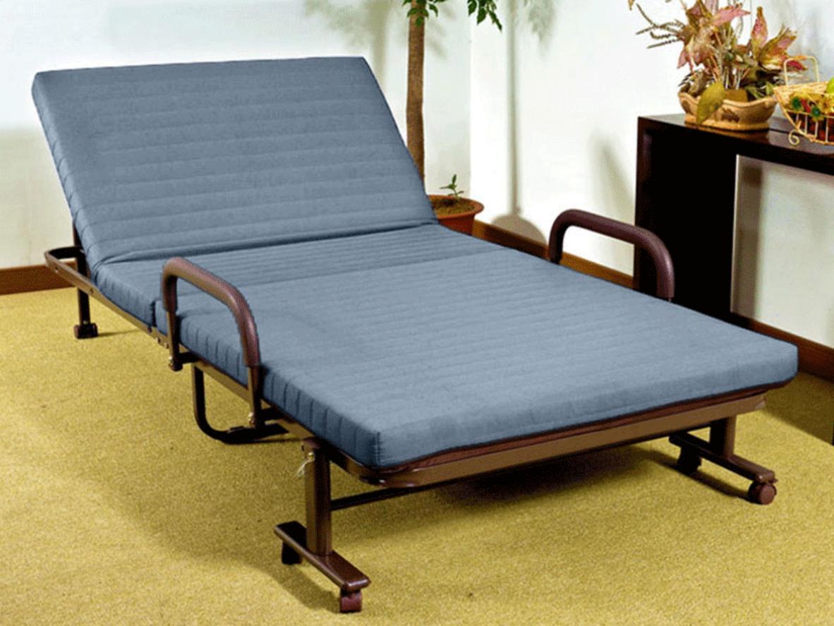 Nikita BT65 có tải trọng 120kg, khung thép sơn tĩnh điện và 4 bánh xe di chuyển tiện lợi.