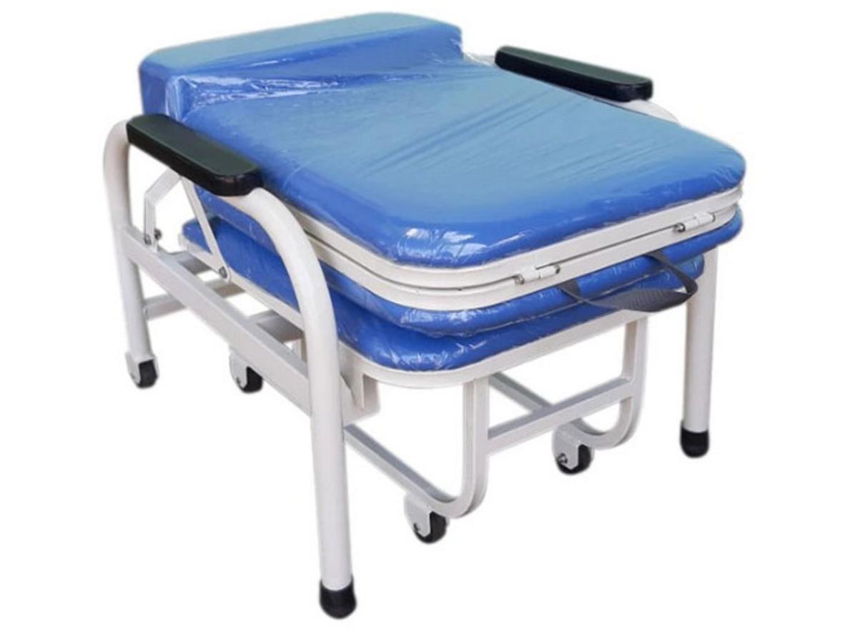 AZ01 chuyển đổi nhanh giữa ghế ngồi và giường nằm.