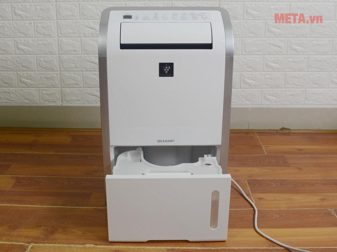 Công suất 20 lít/ngày giúp Sharp DW-D20A-W xử lý ẩm hiệu quả cho phòng dưới 50m².
