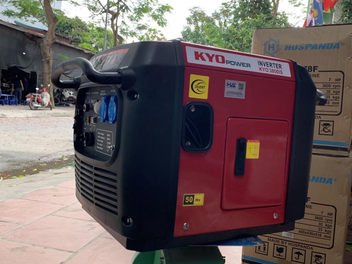 Công nghệ Inverter + AVR giúp nguồn điện ổn định hơn cho thiết bị điện tử nhạy cảm.