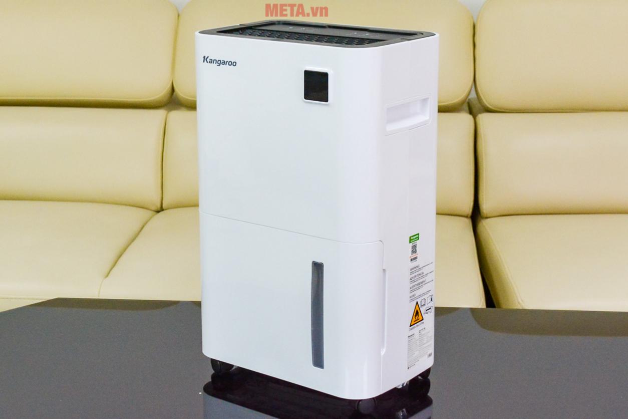 Bảng điều khiển điện tử và cảm biến thông minh giúp Kangaroo KGDH16 vận hành dễ dùng
