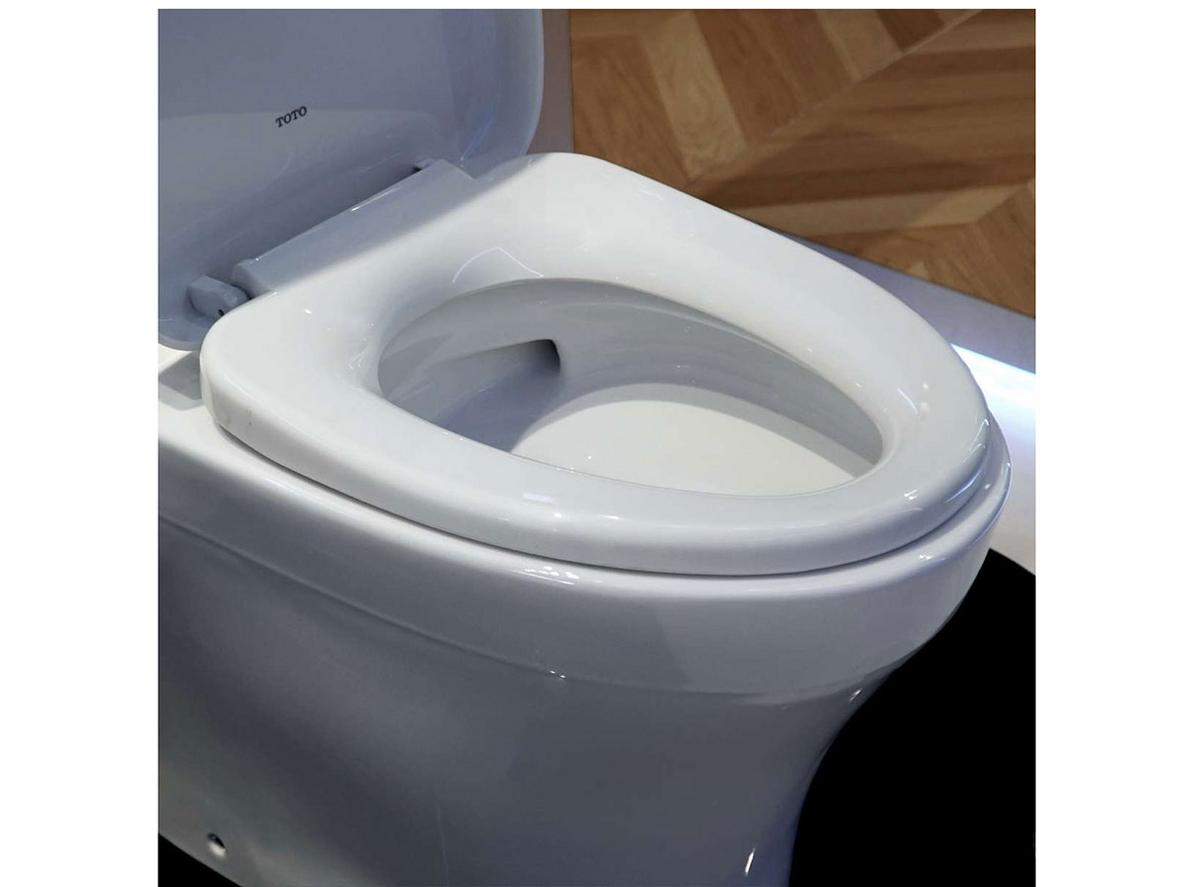 Kích thước và tâm xả 305 mm giúp lắp đặt đúng chuẩn.