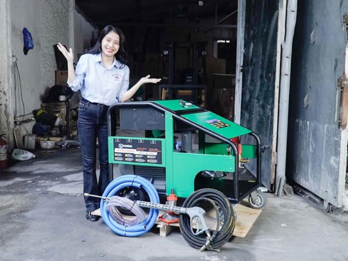 Kumisai KMS-350/15 vận hành ổn định trong môi trường công nghiệp.