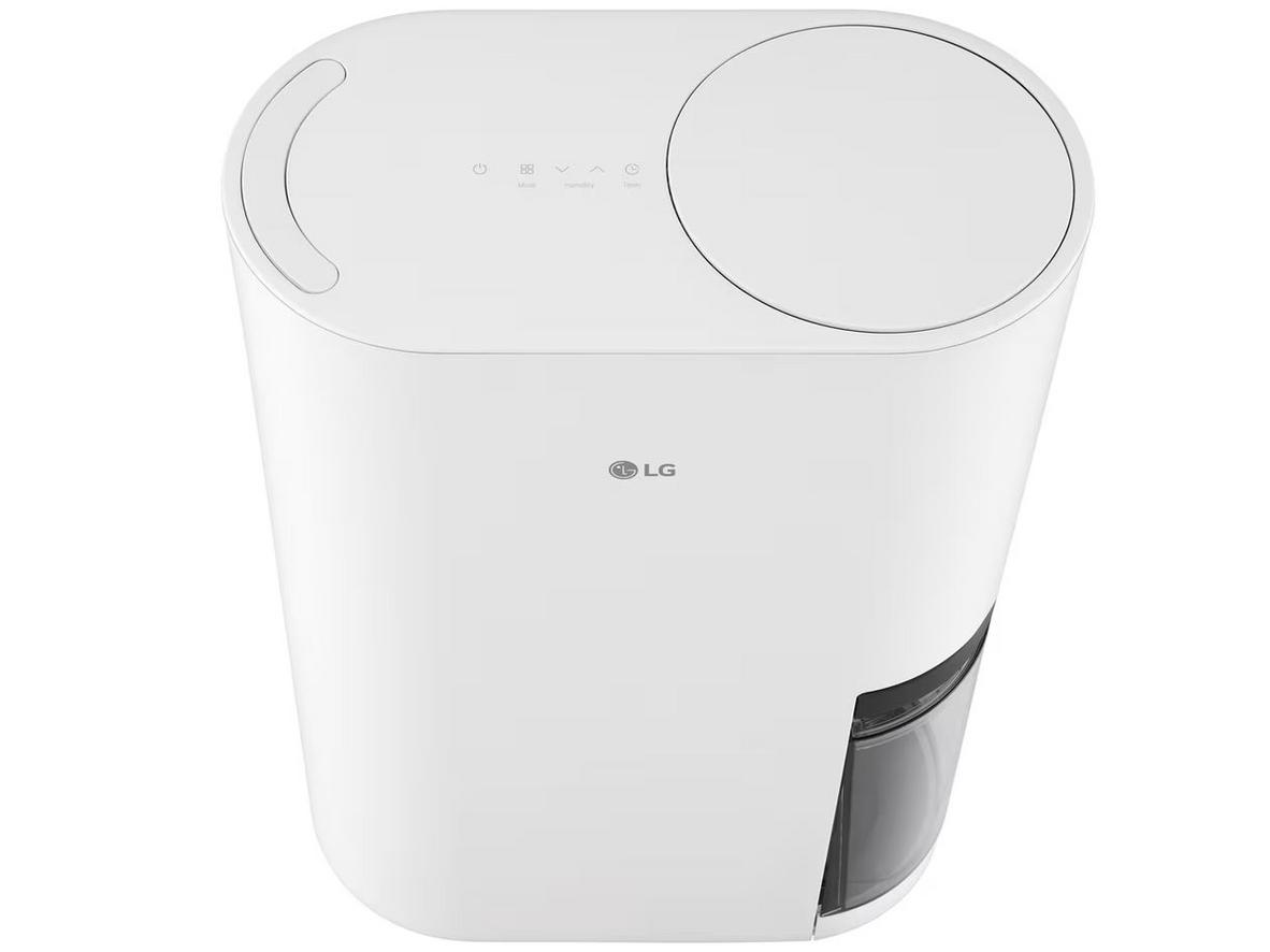 Bình chứa 5 lít giúp máy chạy lâu hơn mà không cần canh đổ nước liên tục.