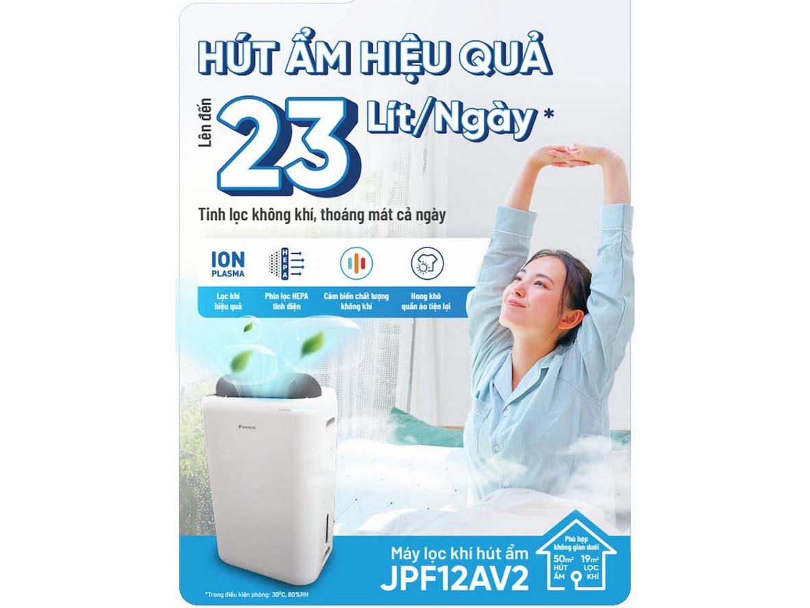 Daikin JPF12AV2 xử lý đồng thời nồm ẩm, bụi mịn và hong khô quần áo.
