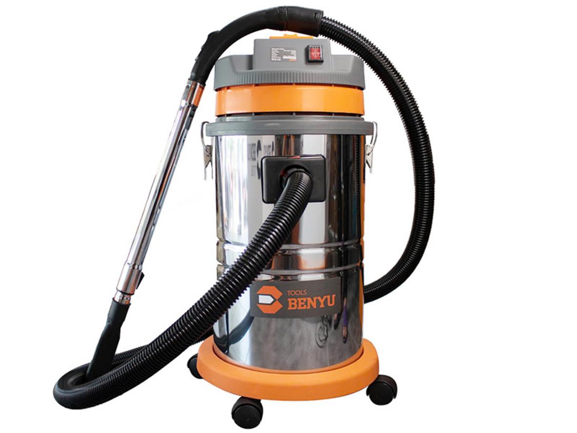 Máy hút bụi công nghiệp Benyu BY-VC 35 lít với thùng inox 35 lít và bộ phụ kiện hút khô/ướt.