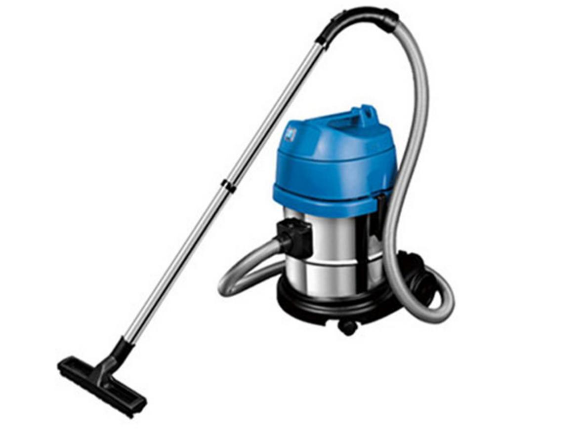 Dongcheng DVC15 với thân inox, bình 15L và bộ phụ kiện hút sàn, ống nối mềm
