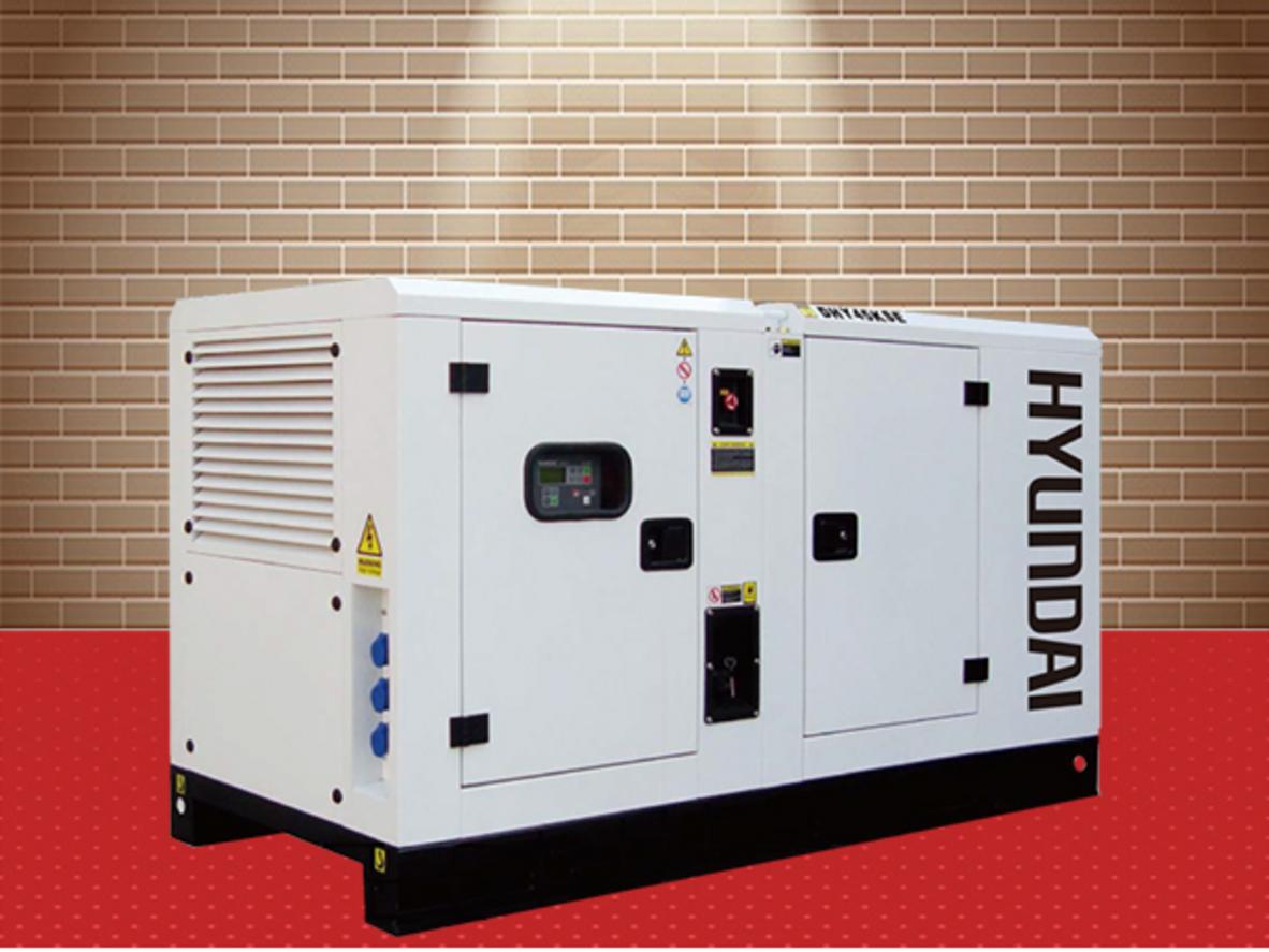 Máy phát điện 40 KVA/32KW 3 pha Hyundai DHY-45KSE