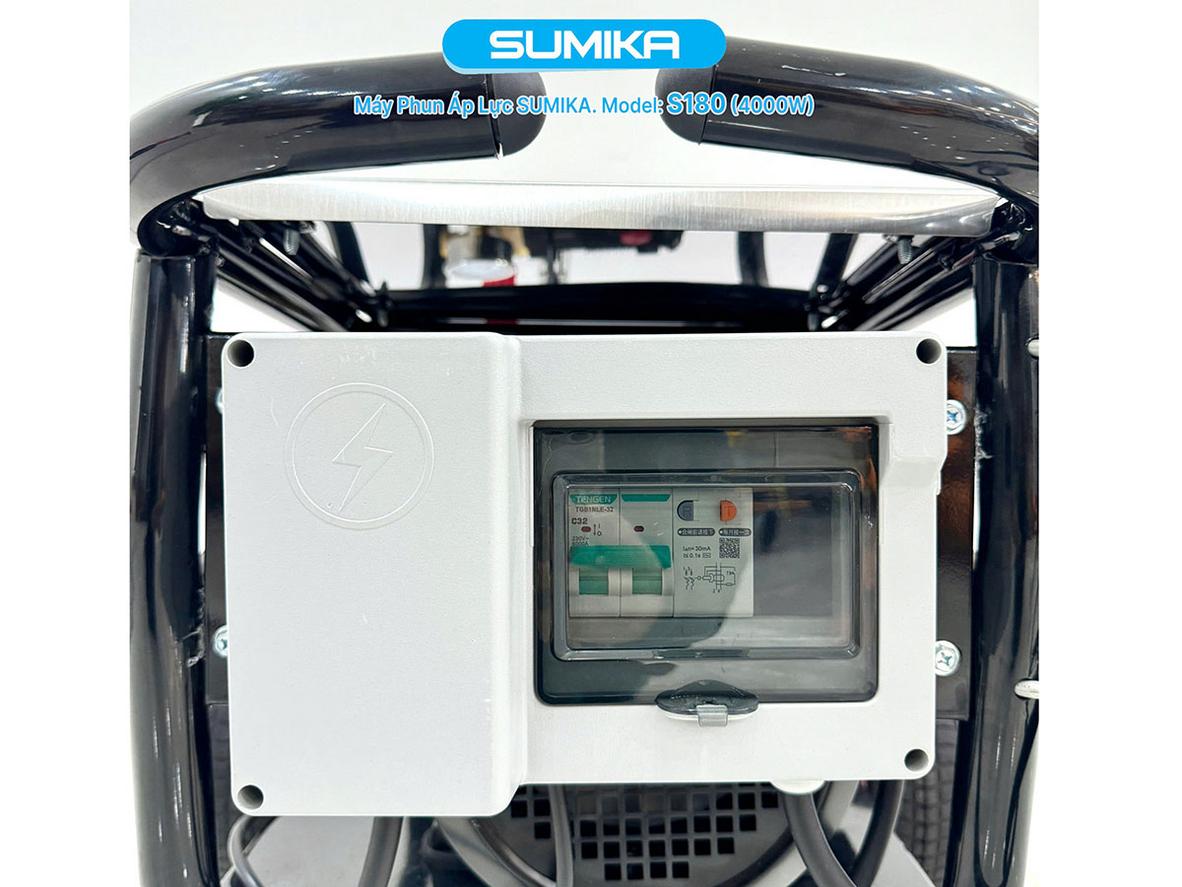 Máy phun áp lực cao Sumika S180 dành cho gara, tiệm rửa xe và vệ sinh công nghiệp.