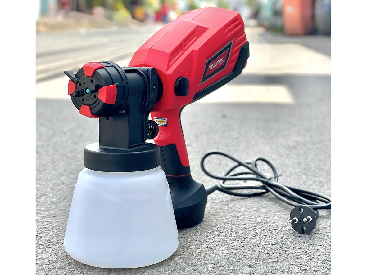 Máy phun sơn Btec BT27-800A cầm tay 600W, bình chứa 1 lít, đa béc 1.5/1.8/2.2/2.6mm.