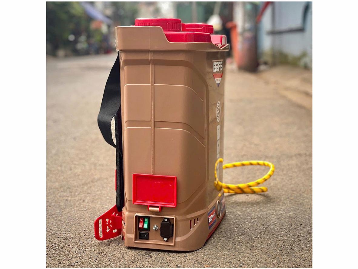 Cánh đảo thuốc giúp dung dịch hòa đều, hạn chế lắng cặn và tắc béc.