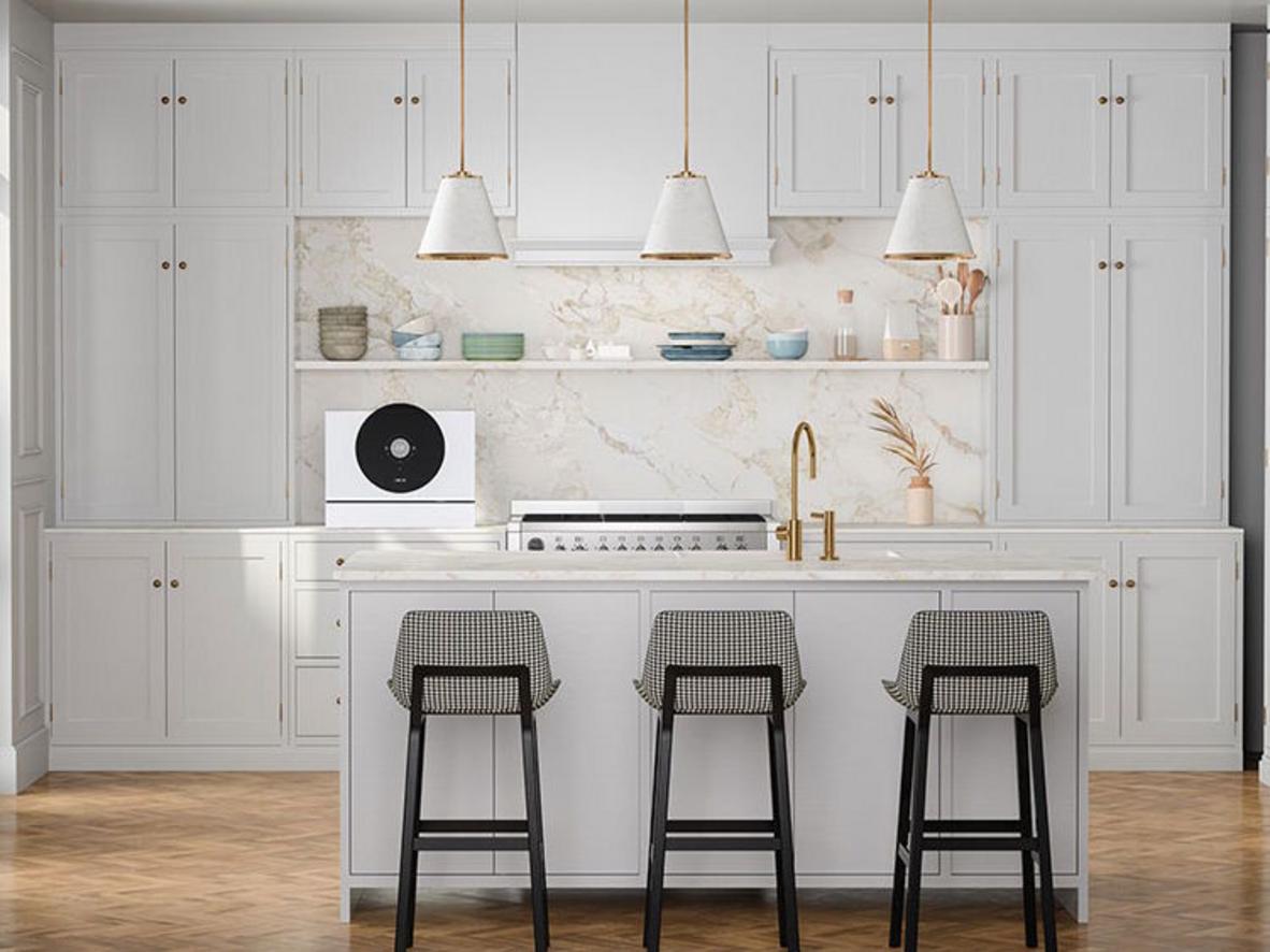 Phun xoay đa tầng và 7 chương trình rửa giúp Roler RDW-5515.1-BW xử lý bát đĩa dầu mỡ hiệu quả.