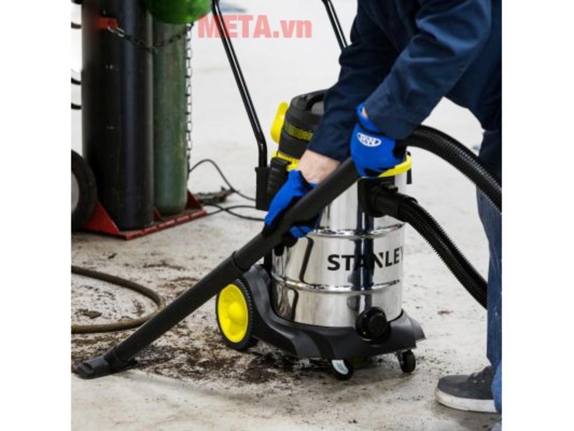 Mô tơ 2 tầng 4500W (6.0 Peak HP) giúp Stanley SL19501-12B hút mạnh và ổn định.
