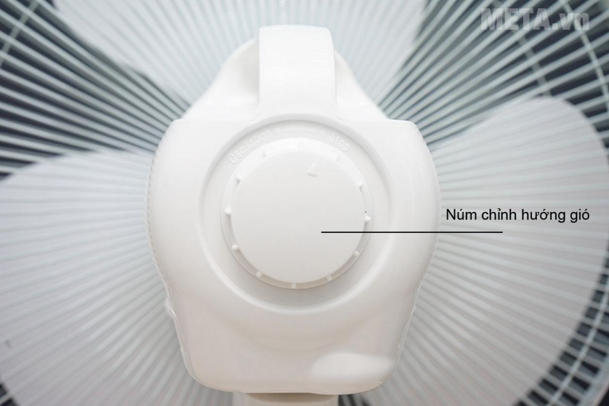 Motor bạc thau giúp quạt tích điện Sunhouse SH722 vận hành êm và bền.
