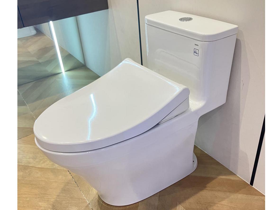 Nắp rửa cơ TCW1211A tiện nghi, không cần điện.