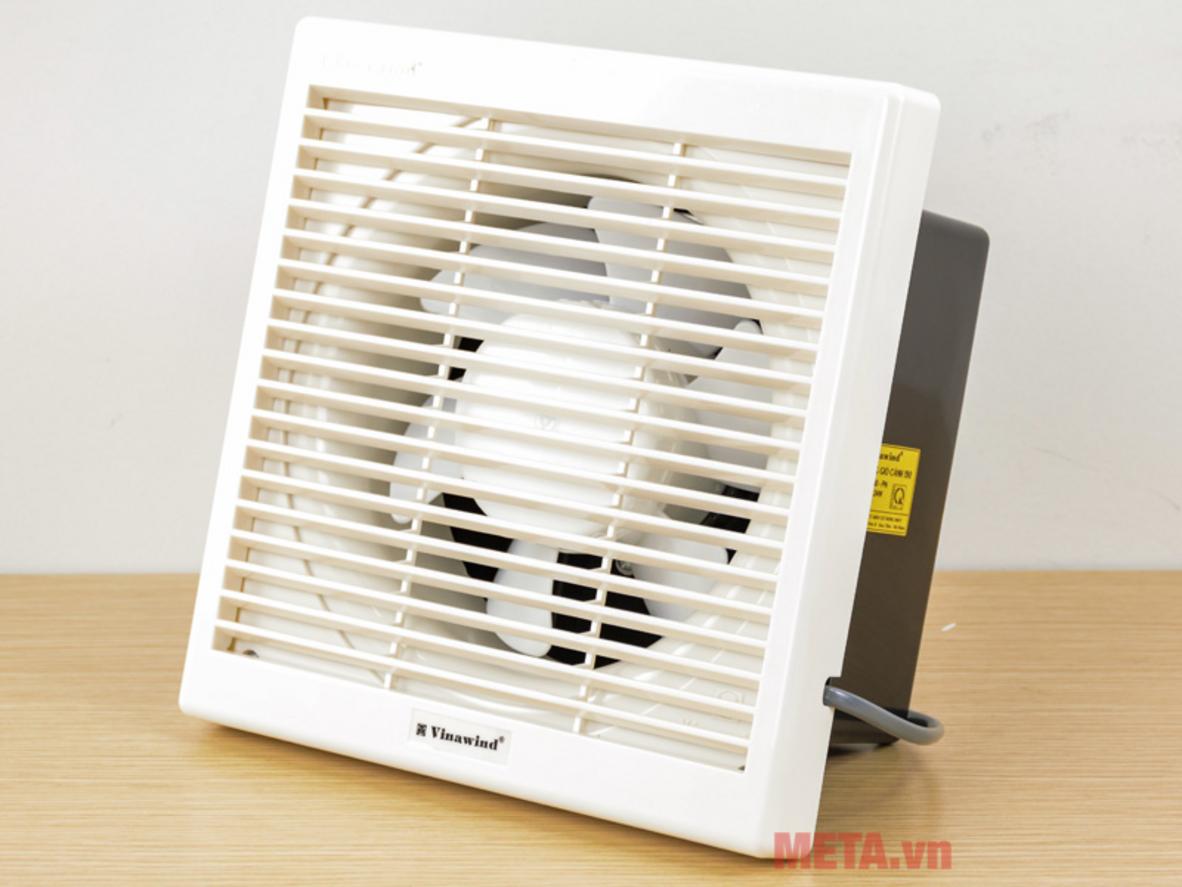 Đo đúng ô chờ 200x200mm giúp thay quạt cũ nhanh hơn.