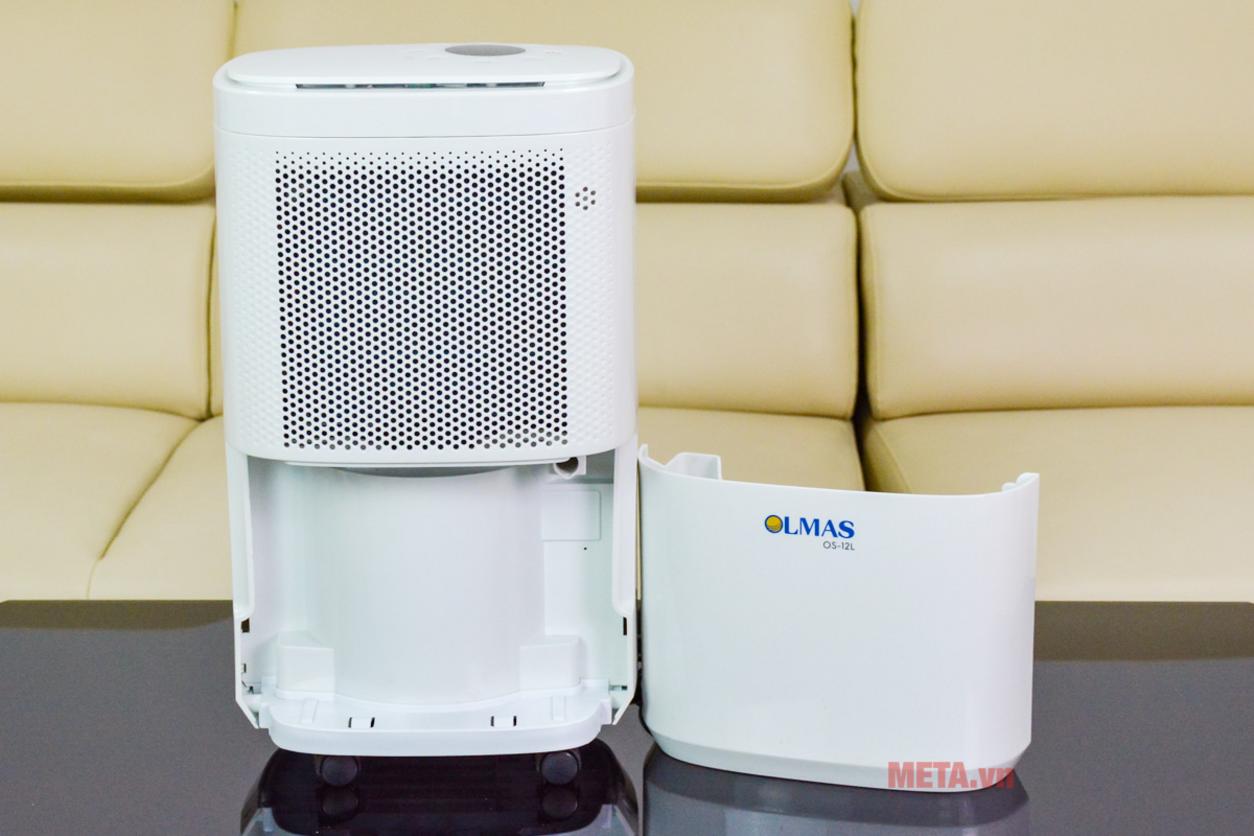 Olmas OS-12L cân bằng giữa khả năng hút ẩm 12 lít/ngày và điện năng 210W.