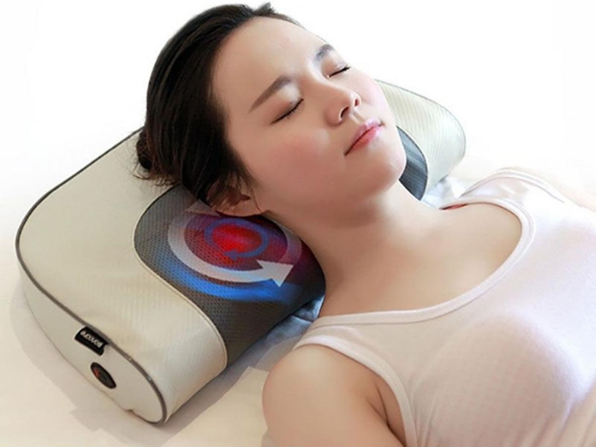 Da PU cao cấp kết hợp memory foam mang lại cảm giác êm và dễ vệ sinh.