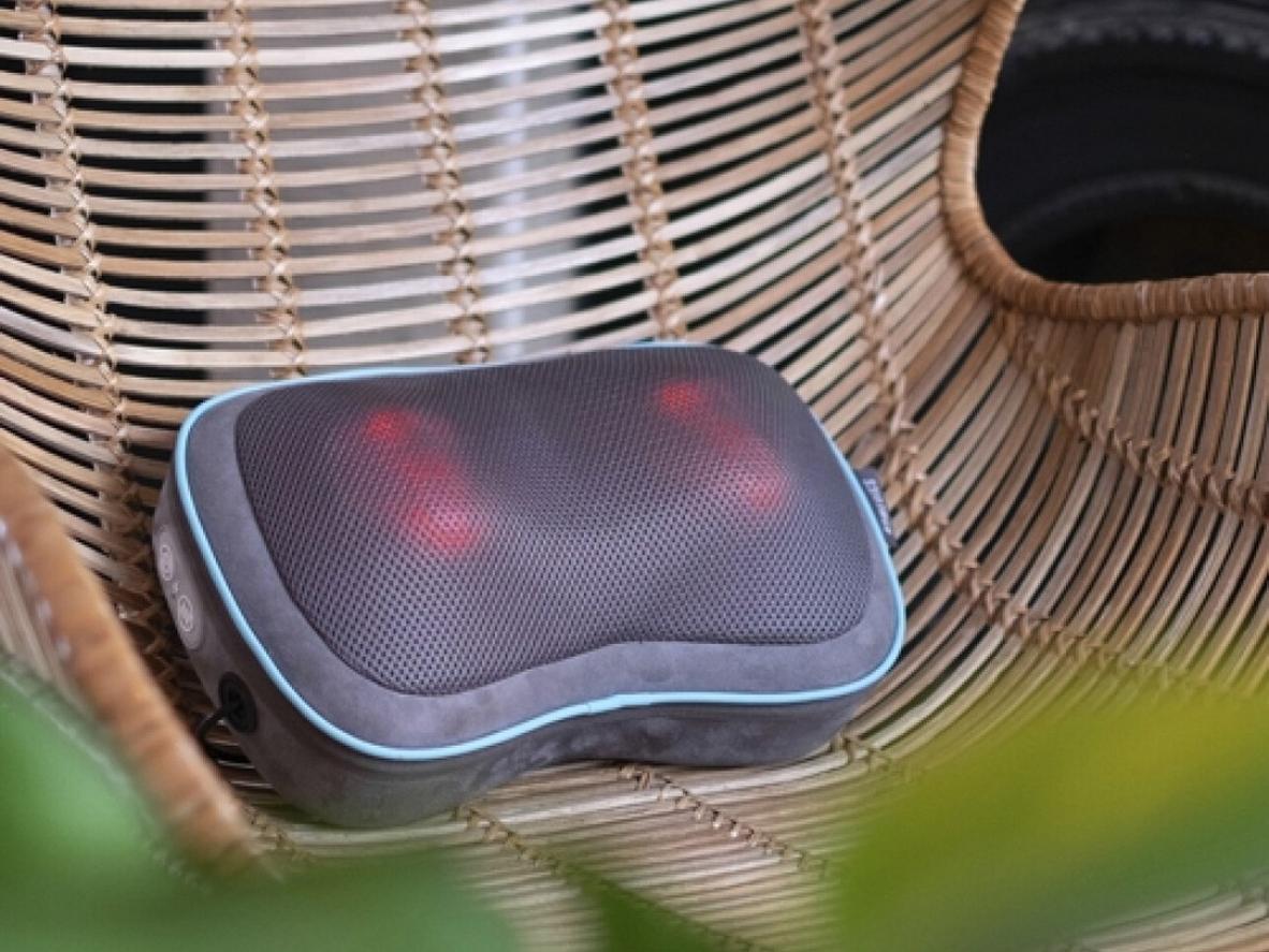 Pin sạc Lithium-ion giúp mang gối massage đi mọi nơi