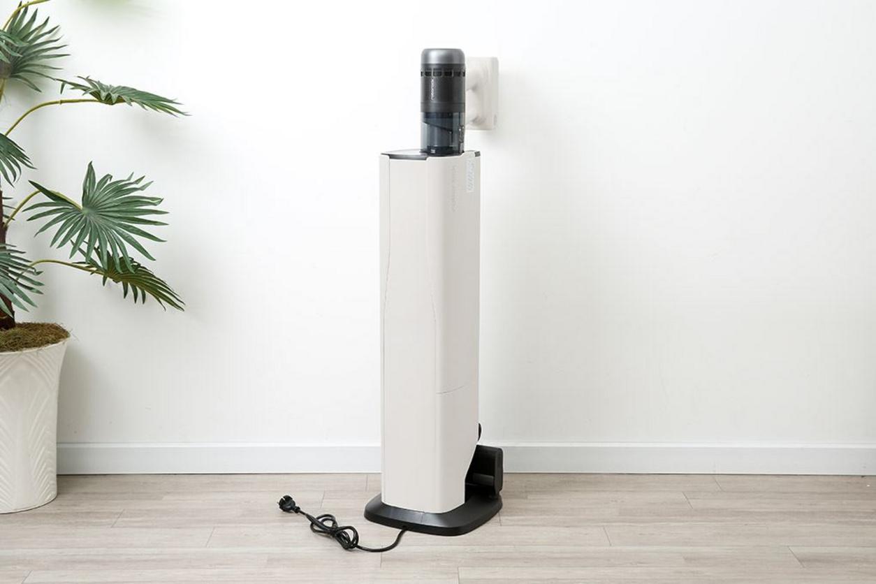 Pin tháo rời 80 phút hỗ trợ dọn dẹp linh hoạt trong nhiều phòng.