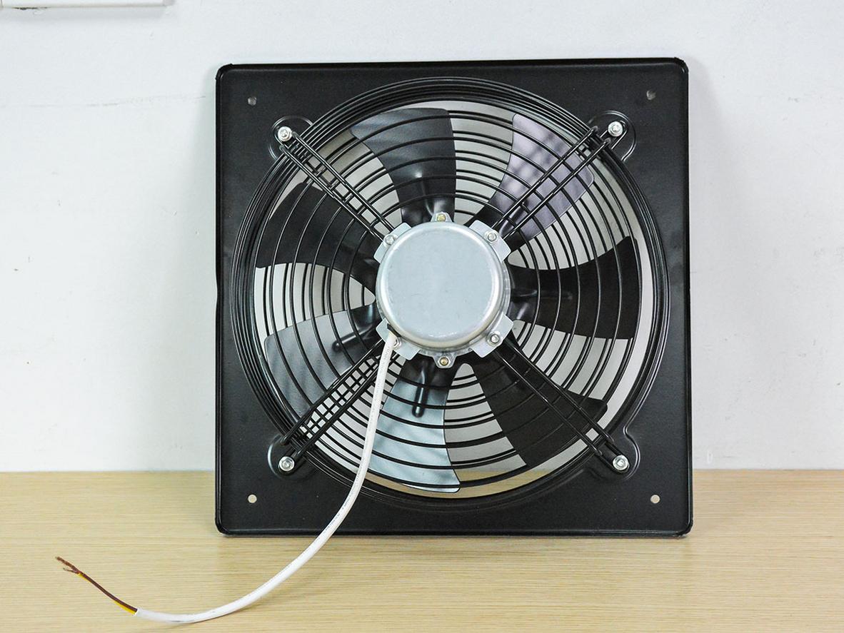 Cận cảnh quạt thông gió vuông FD300 với khung thép không gỉ và lưới bảo vệ hai mặt