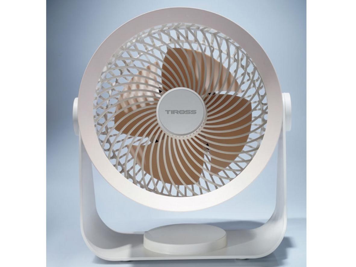 TS2283 cho gió êm, pin lâu và đặt gọn ở nhiều vị trí.