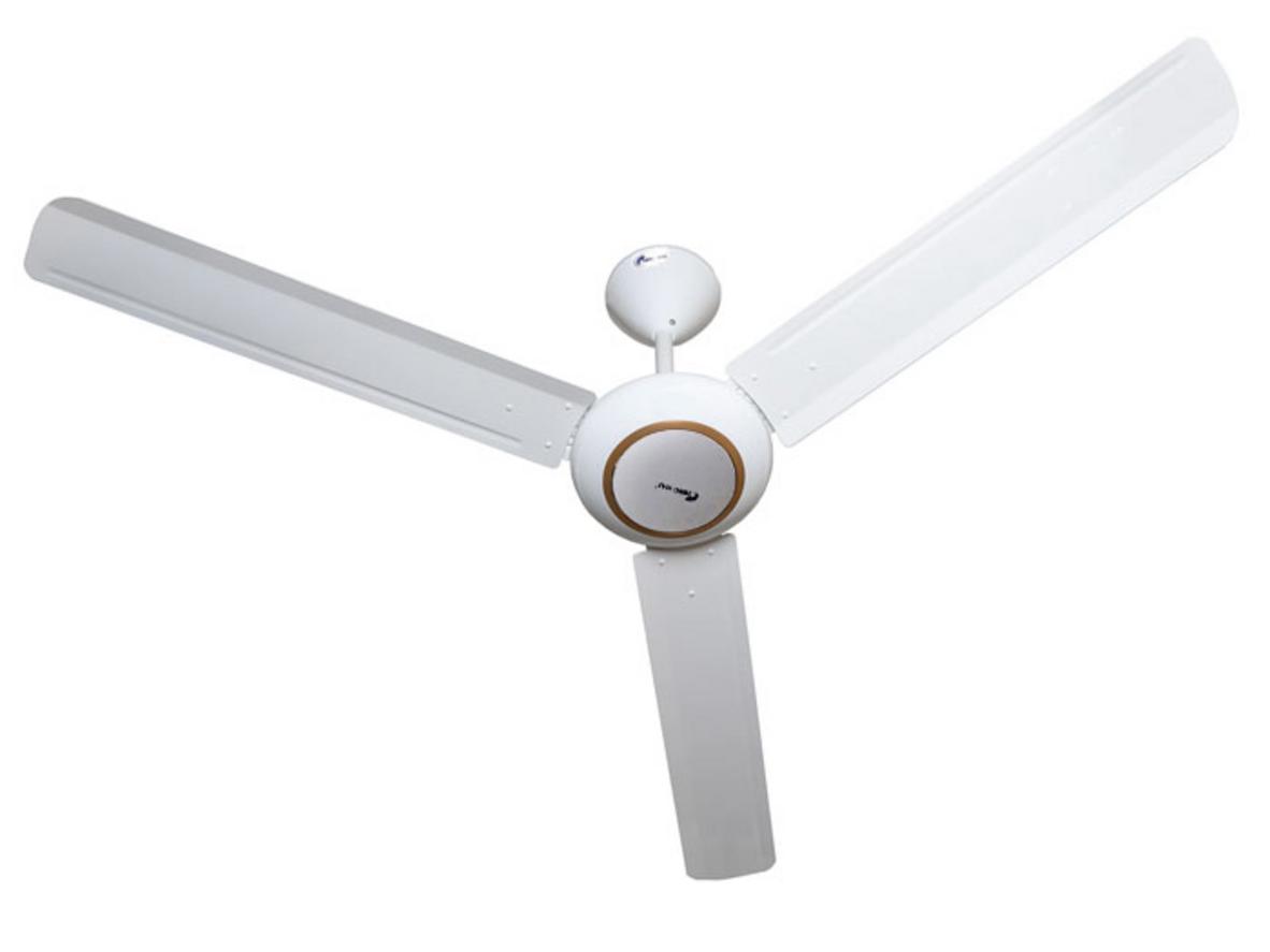 Quạt trần Ching Hai SF7168 màu trắng, sải cánh 140cm cho không gian rộng.