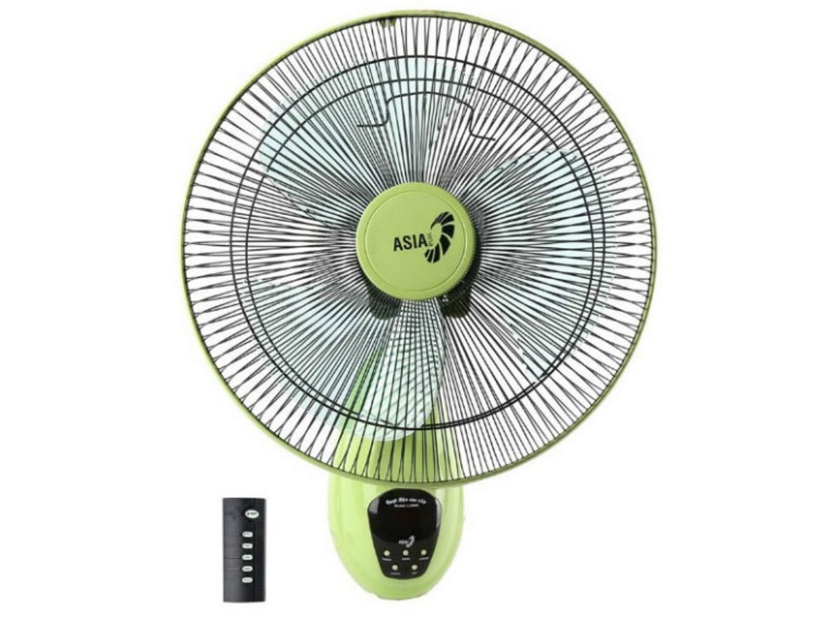 Quạt treo tường Asia VY377292 55W nổi bật với remote, hẹn giờ và thiết kế treo cao tiết kiệm diện tích.
