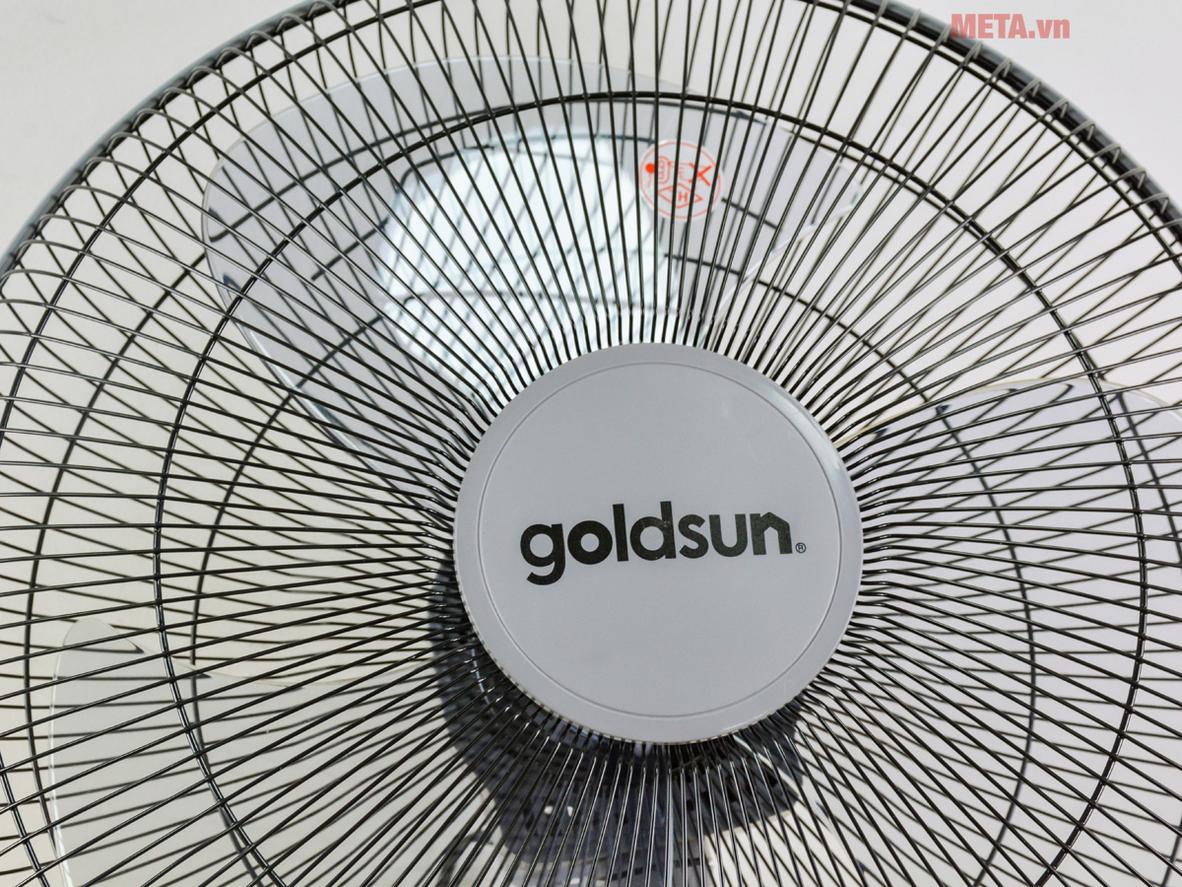 Quạt treo tường Goldsun GFA-6140 gọn diện tích, làm mát mạnh cho gia đình và cửa hàng nhỏ.