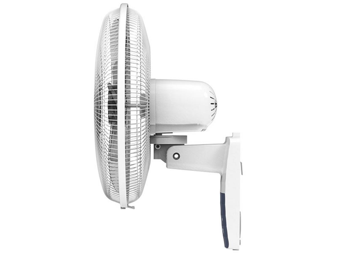 Remote, 3 tốc độ gió và hẹn giờ 7,5 tiếng giúp sử dụng thuận tiện mỗi ngày.