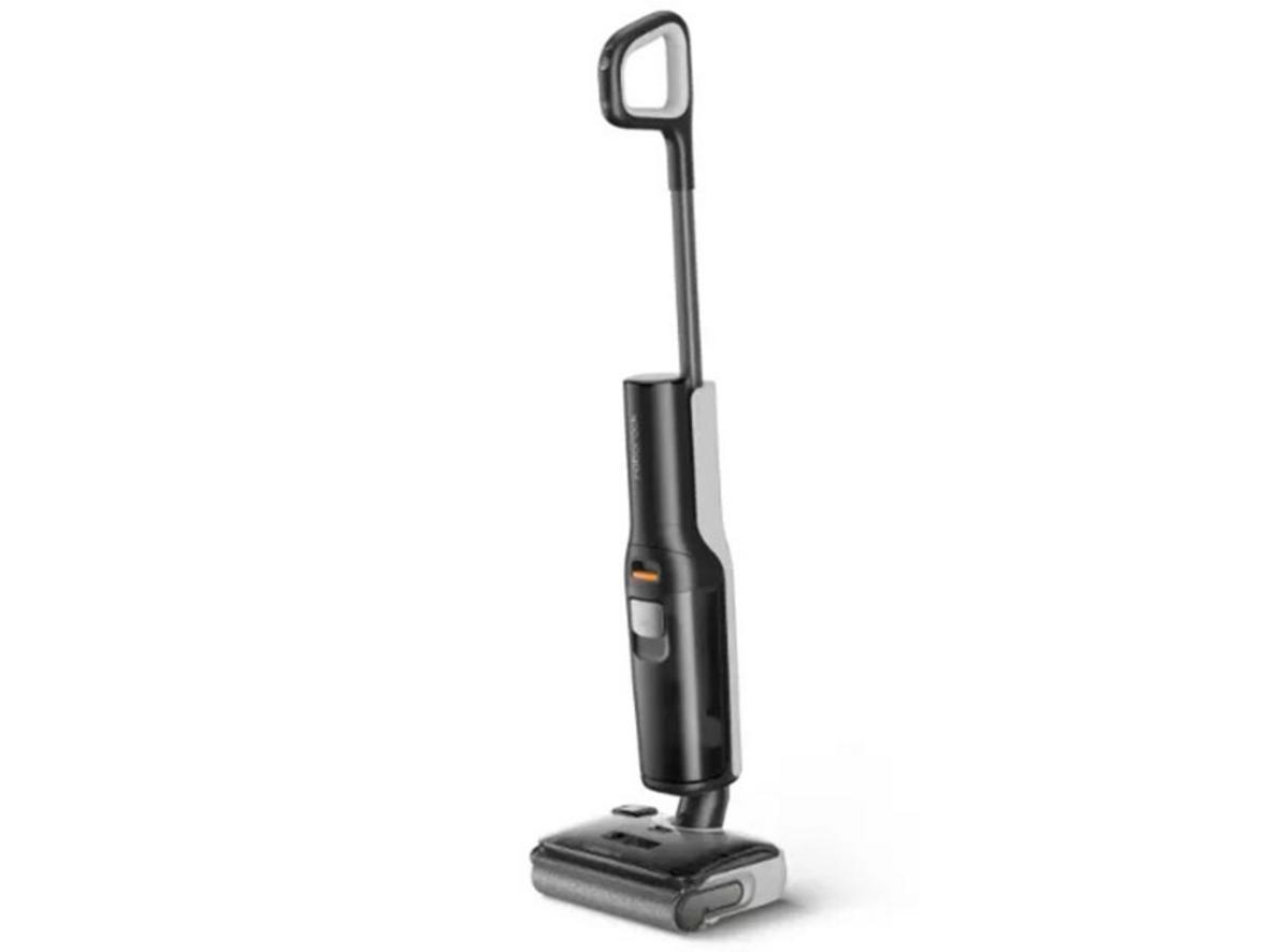 FlatReach 180° giúp máy luồn vào gầm thấp khoảng 12,4 cm.