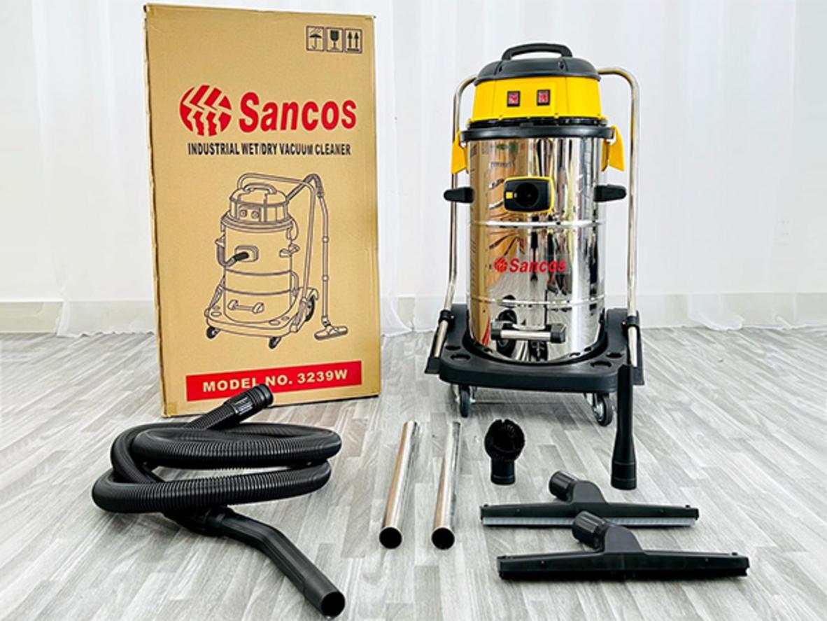 Bộ phụ kiện hút khô/hút nước giúp Sancos 3239W làm sạch nhiều bề mặt khác nhau.
