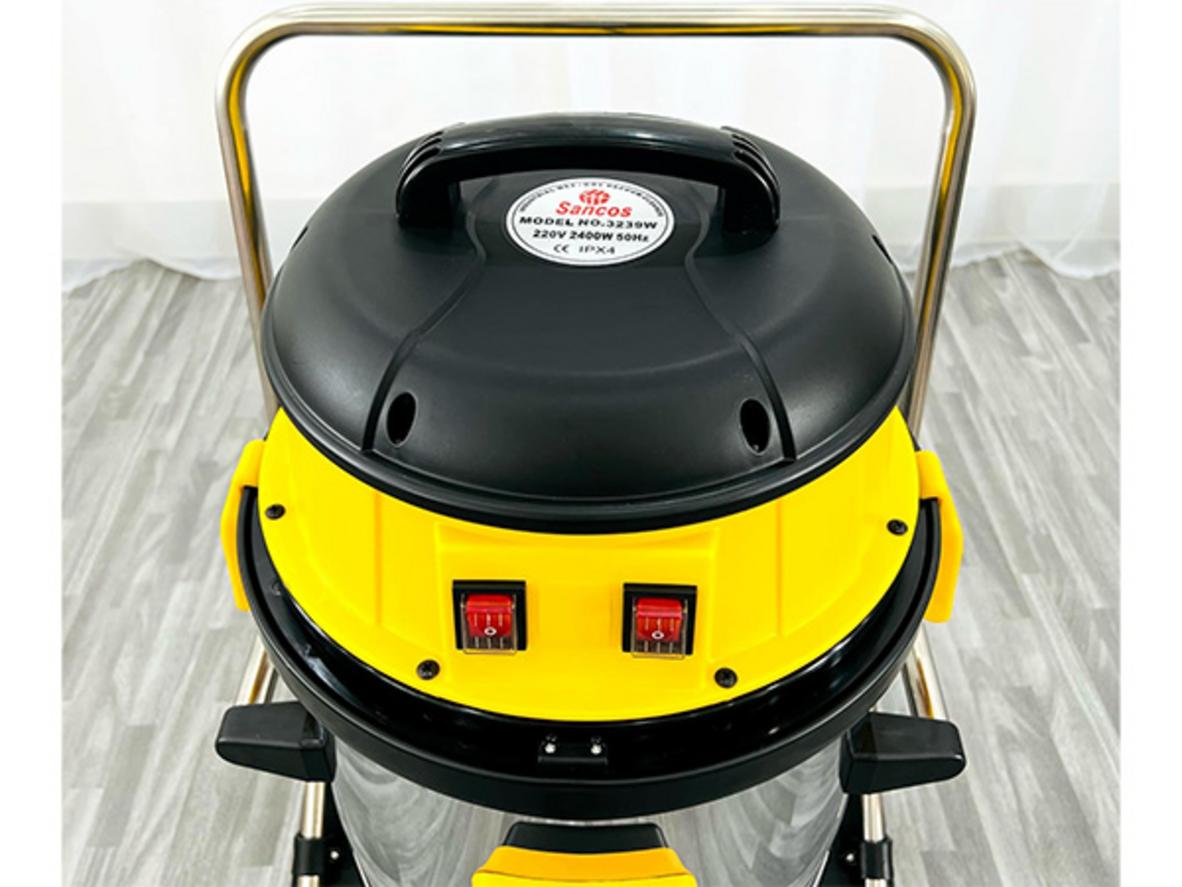 Motor hai tầng cánh giúp Sancos 3239W giữ lực hút ổn định khi chạy dài.