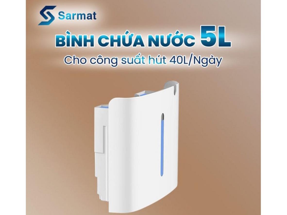 Bảng điều khiển cảm ứng giúp thao tác nhanh và trực quan.