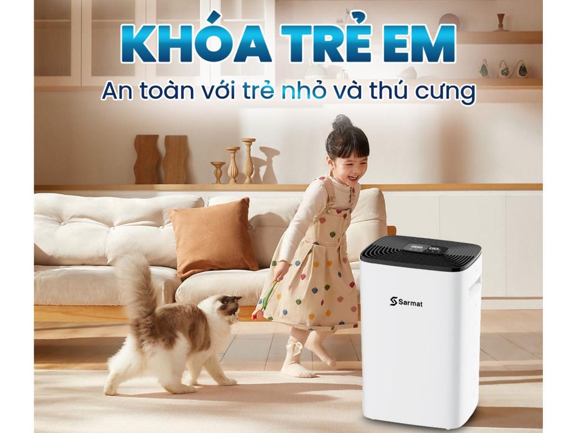 Ion âm và độ ồn dưới 45dB giúp SM401 phù hợp dùng ban đêm.