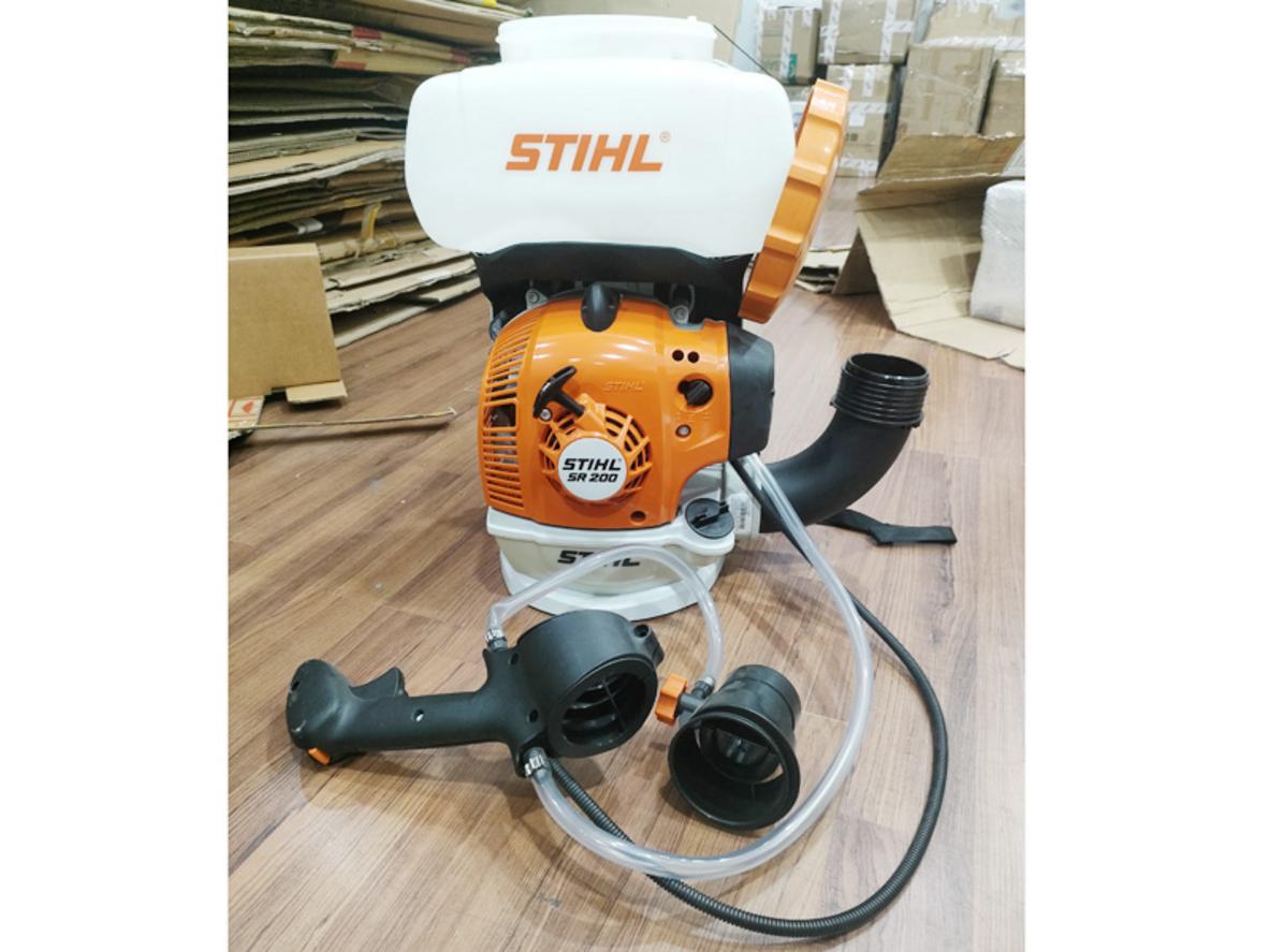 Lưu lượng phun 583 m3/h giúp STIHL SR-200 phủ đều, tiết kiệm thời gian thao tác.