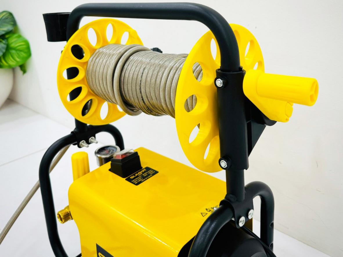 Sumika S24A tương thích điện dân dụng 220V–240V và lưu lượng 450 lít/giờ.