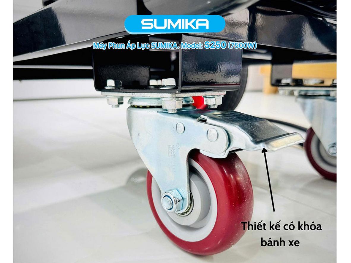 7.500W và 250 bar giúp Sumika S250 làm sạch nhanh hơn.
