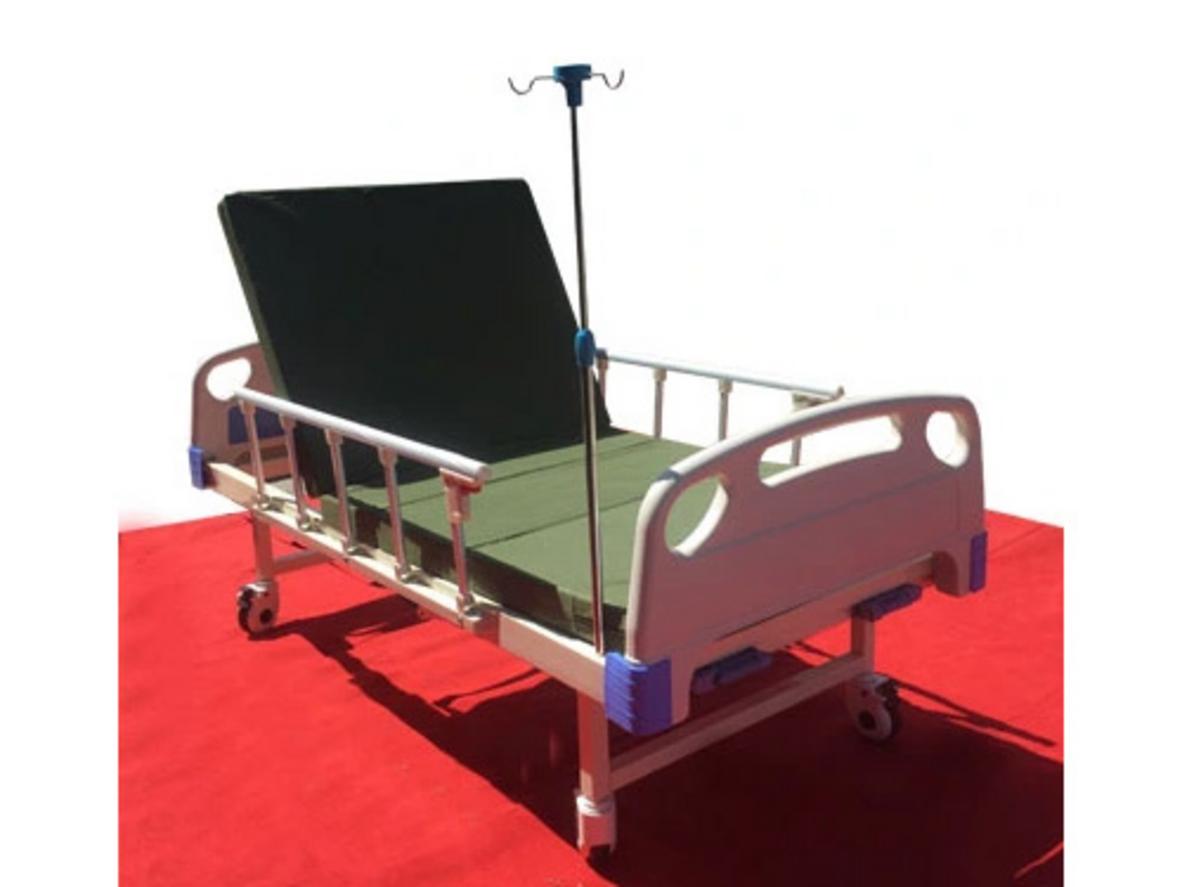 Tay quay nâng đầu và nâng chân giúp người chăm sóc thao tác đơn giản hơn.