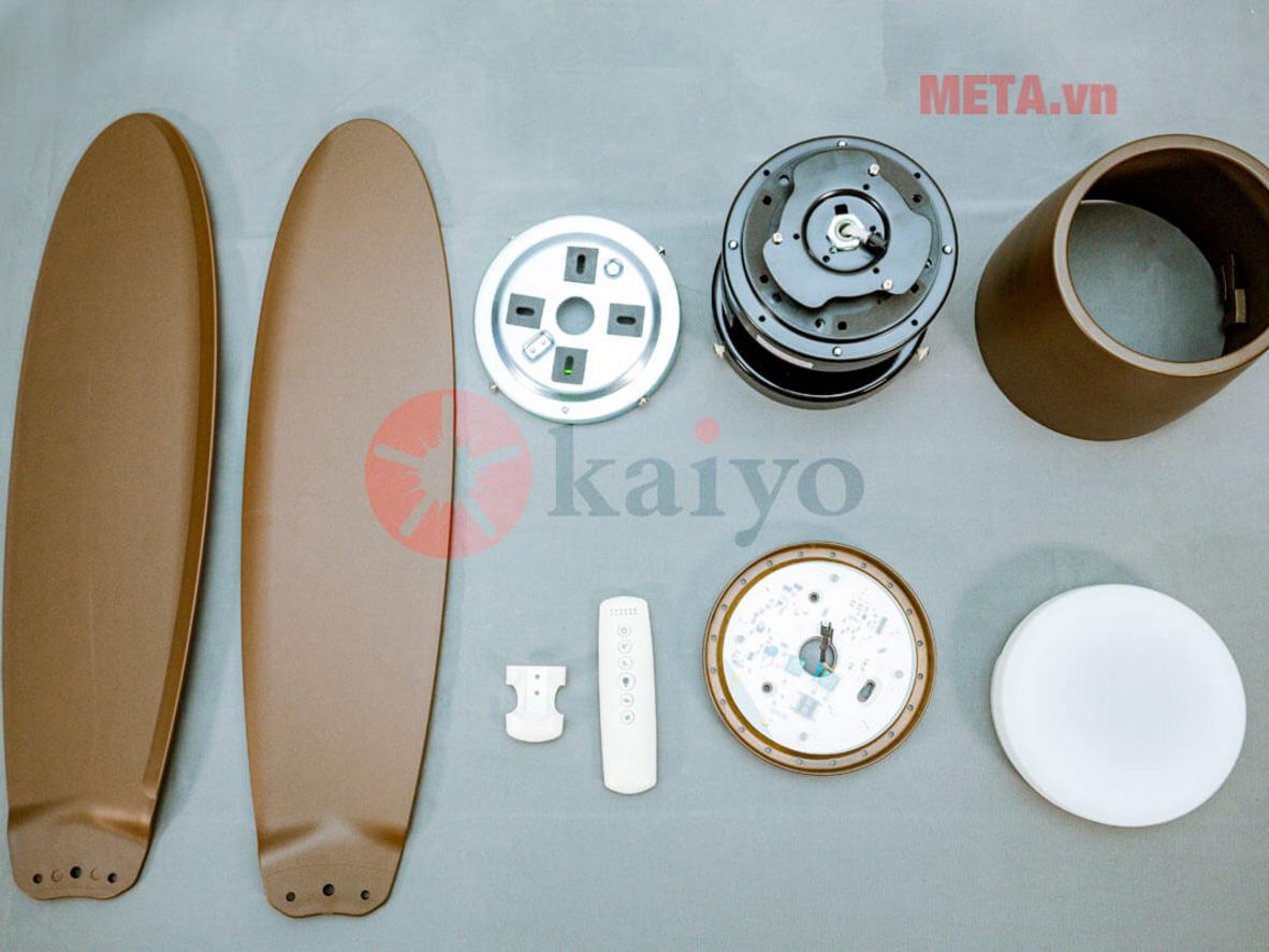 Vỏ thép không gỉ và chao thủy tinh giúp Saita 102 đẹp và bền hơn.