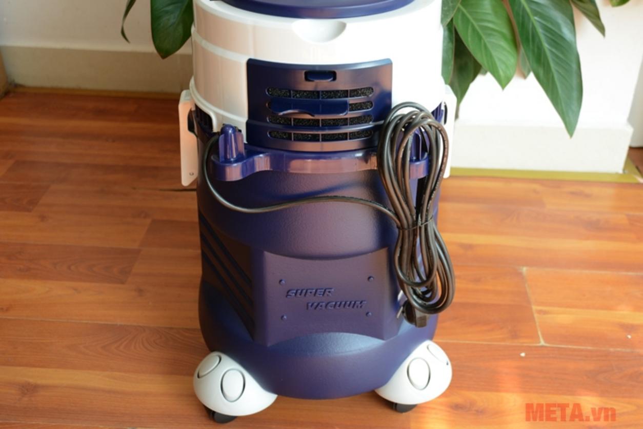 Thùng chứa 32 lít giúp Tiross TS9301 giảm số lần đổ bụi khi dọn diện tích lớn