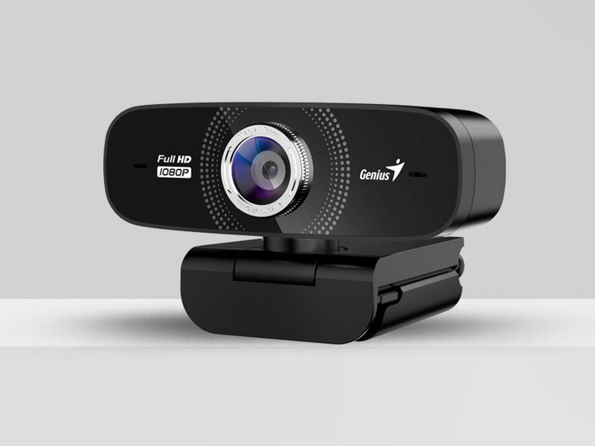 USB Plug & Play giúp cắm webcam vào máy tính là sử dụng ngay.